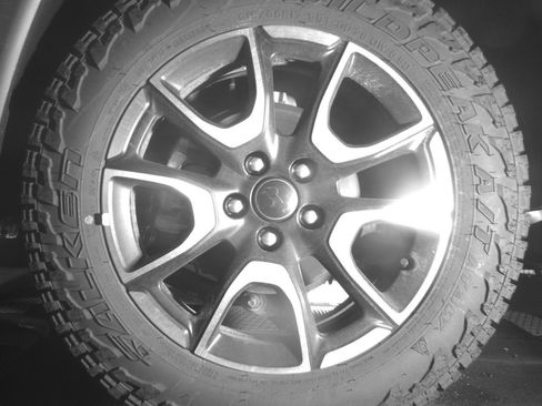 Used 2025 Jeep Compass Trailhawk AWD/4WD image 14