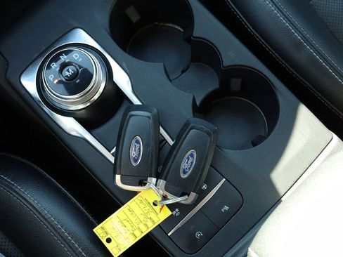 Used 2020 Ford Escape Titanium AWD/4WD image 29