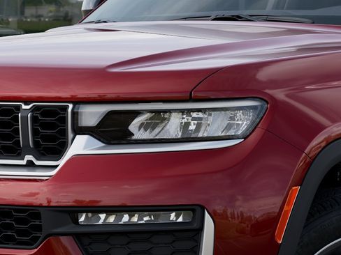 New 2026 Jeep Grand Cherokee Limited AWD/4WD image 38