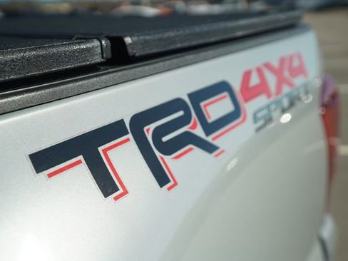 Used 2018 Toyota Tacoma TRD Sport w/ TRD Premium Sport Package image 40