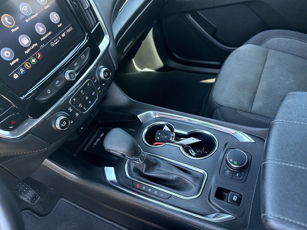 Used 2023 Chevrolet Traverse LT FWD image 27