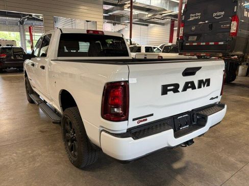 Used 2025 RAM 2500 Big Horn AWD/4WD image 28