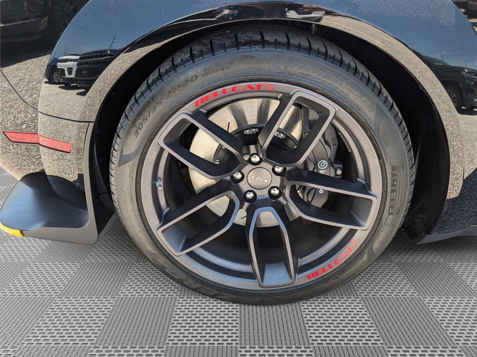 Used 2019 Dodge Challenger SRT Hellcat Redeye RWD image 9