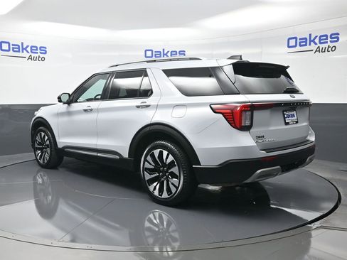 Used 2025 Ford Explorer Platinum w/ LUX Leather Package AWD/4WD image 6