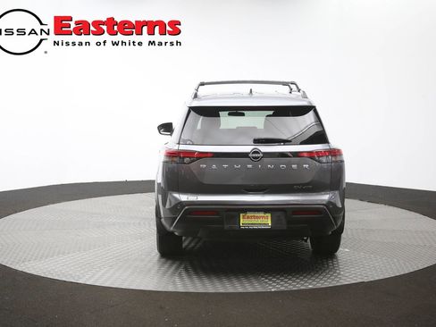Used 2022 Nissan Pathfinder SV AWD/4WD image 33