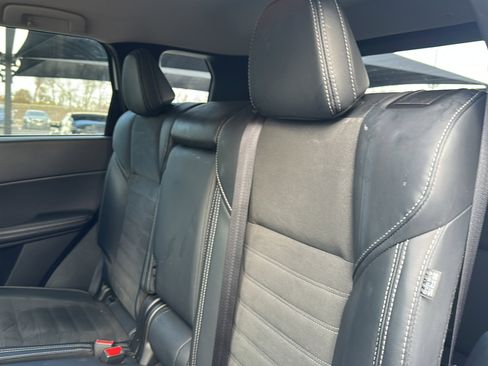 Used 2024 Mitsubishi Outlander SE image 19