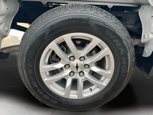 Used 2022 Chevrolet Silverado 1500 RST w/ Convenience Package II RWD image 11
