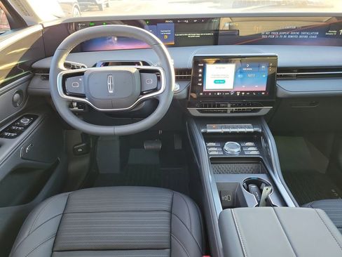 New 2026 Lincoln Nautilus Reserve w/ Jet Appearance Package AWD/4WD image 12