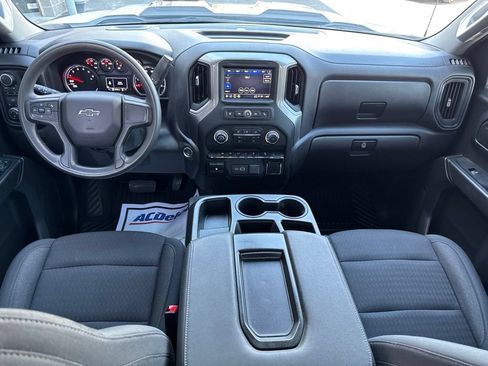 Used 2024 Chevrolet Silverado 1500 Custom Trail Boss w/ LPO, Dark Essentials Package AWD/4WD image 16