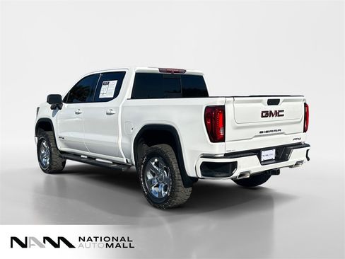 Used 2019 GMC Sierra 1500 AT4 w/ AT4 Premium Package image 3