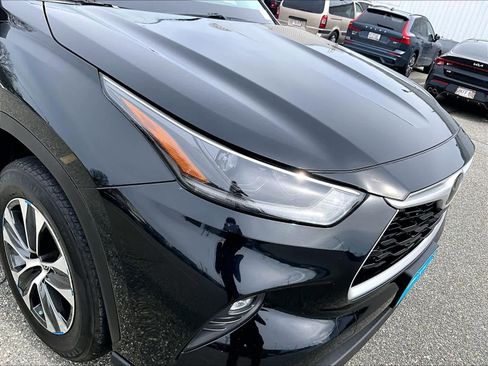 Used 2021 Toyota Highlander XLE image 33