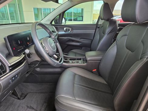 Used 2025 Kia Sorento EX w/ Panoramic Sunroof Package AWD/4WD image 9