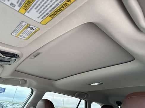 Used 2020 Subaru Outback Touring w/ Popular Package #2 image 20