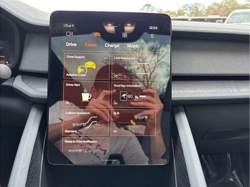 Used 2021 Polestar Polestar 2 Launch Edition Hatchback 4D image 35