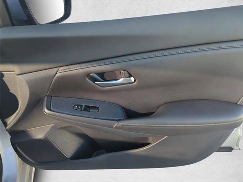 Used 2022 Nissan Sentra SV FWD image 24