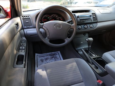 Used 2006 Toyota Camry LE image 13