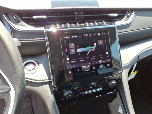 New 2026 Jeep Grand Cherokee Laredo X AWD/4WD image 28