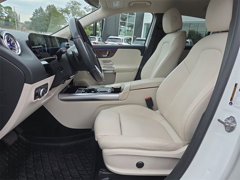 Certified 2022 Mercedes-Benz GLA 250 4MATIC image 10