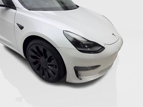 Used 2021 Tesla Model 3 Performance image 19