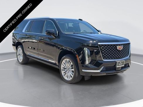 Certified 2026 Cadillac Escalade ESV Luxury AWD/4WD image 1