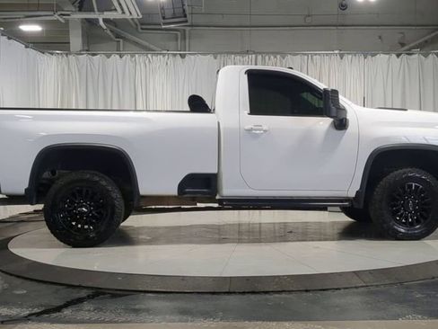 Used 2022 Chevrolet Silverado 2500 LT w/ Convenience Package AWD/4WD image 11