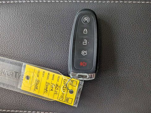 Used 2019 Ford Escape Titanium image 35