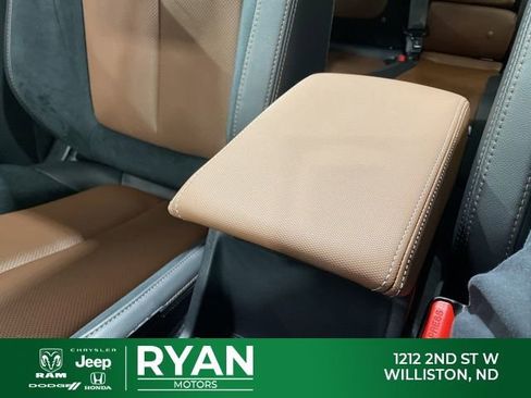 Used 2025 Subaru Forester Touring w/ Popular Package - Touring image 25