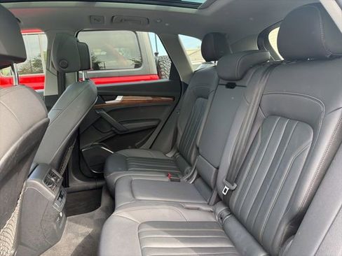 Used 2022 Audi Q5 2.0T Premium Plus image 23