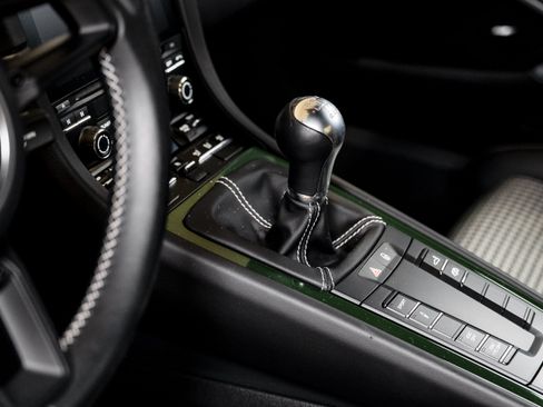 Used 2018 Porsche 911 GT3 RWD image 50