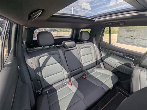 New 2026 GMC Terrain AT4 AWD/4WD image 14