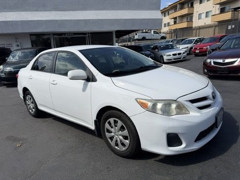 Used 2011 Toyota Corolla LE FWD image 8