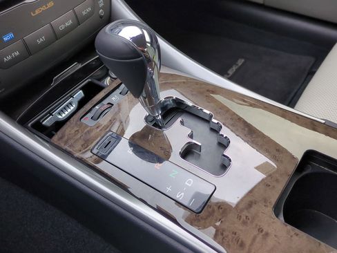 Used 2013 Lexus IS 250 image 26