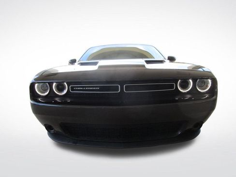 Used 2023 Dodge Challenger SXT RWD image 22