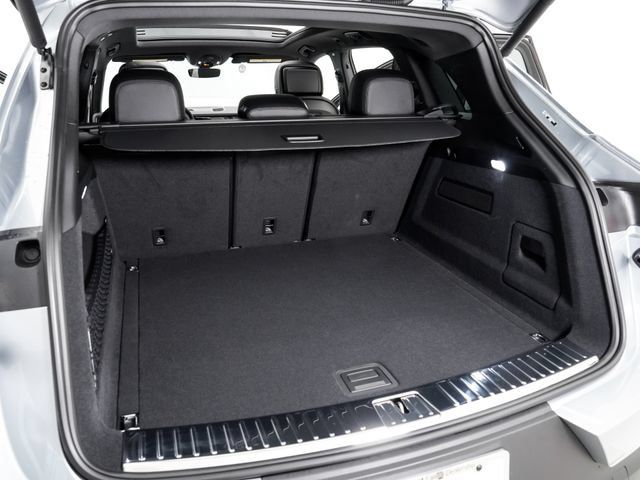 Certified 2026 Porsche Cayenne AWD/4WD image 23
