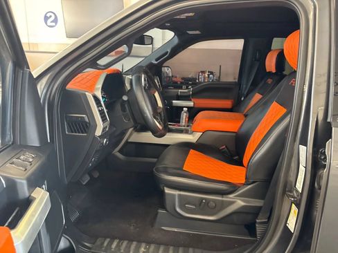 Used 2019 Ford F150 Lariat w/ Equipment Group 502A Luxury AWD/4WD image 4