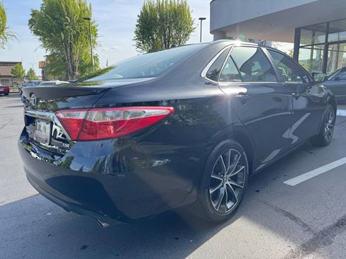 Used 2015 Toyota Camry XSE w/ Advanced Technology Package FWD image 5