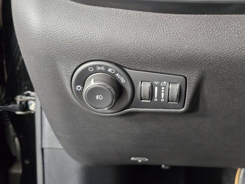 New 2026 Jeep Compass Latitude AWD/4WD image 20