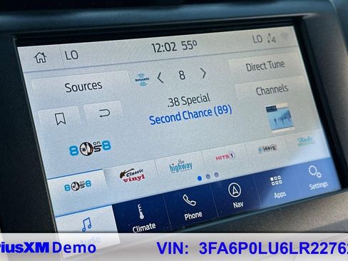 Used 2020 Ford Fusion SE image 28