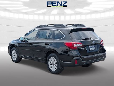 Used 2018 Subaru Outback 2.5i Premium AWD/4WD image 5
