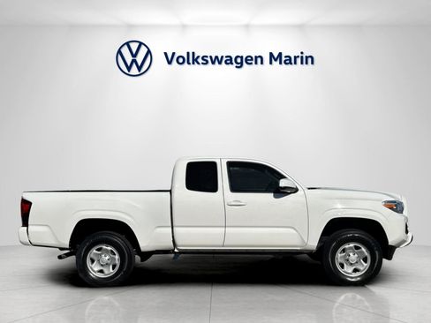Used 2022 Toyota Tacoma SR image 6