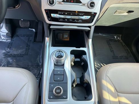 Used 2024 Ford Explorer XLT w/ Equipment Group 202A AWD/4WD image 26