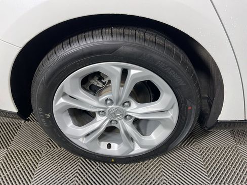 Used 2023 Honda Accord Touring image 13