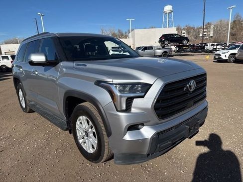 Used 2025 Toyota Sequoia SR5 image 7