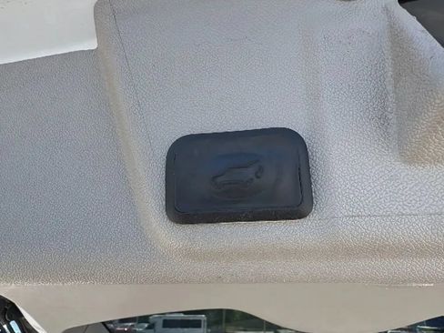 Used 2016 Buick Enclave Convenience FWD image 23