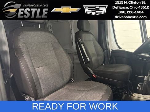 Used 2025 RAM ProMaster 2500 w/ Convenience Group FWD image 24