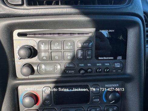 Used 2000 Chevrolet Corvette Convertible w/ Memory Pkg image 28