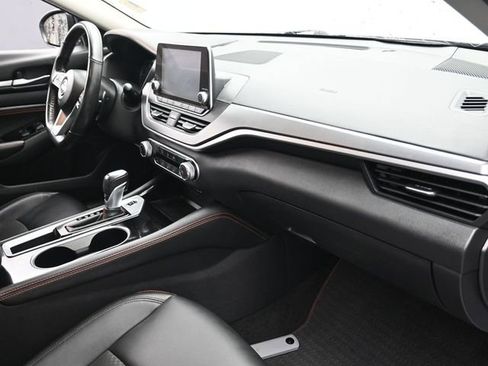 Used 2023 Nissan Altima 2.5 SR image 27