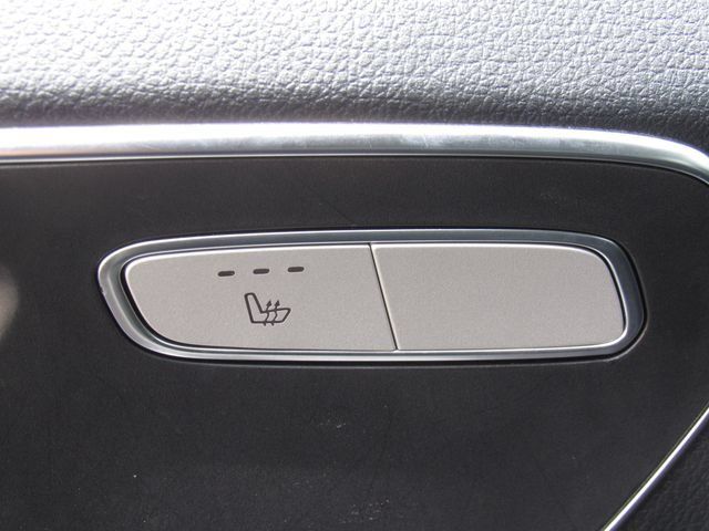 Used 2023 Mercedes-Benz Metris Passenger image 11