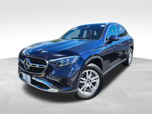 Used 2023 Mercedes-Benz GLC 300 4MATIC image 2