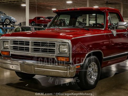 Used 1989 Dodge D/W Truck 150 image 27
